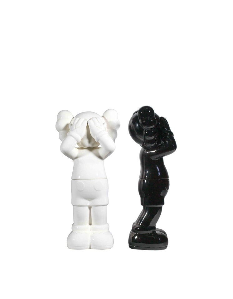 HOLIDAY UK - Containers(a set of 2) by Kaws