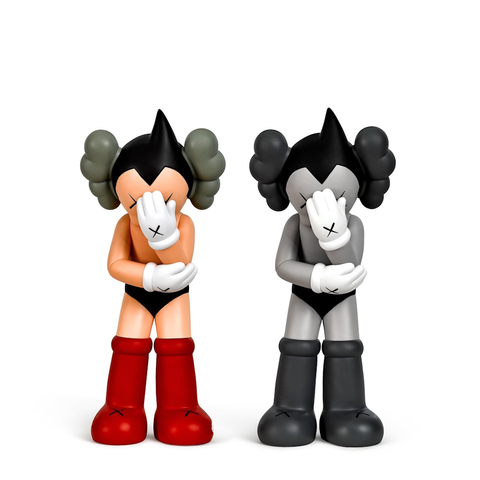 ASTRO BOY (KAWS version, original and grey colourway) (Set of Two) | 小飛俠阿童木（KAWS 版本，原色及灰色）（一套兩件） by Kaws