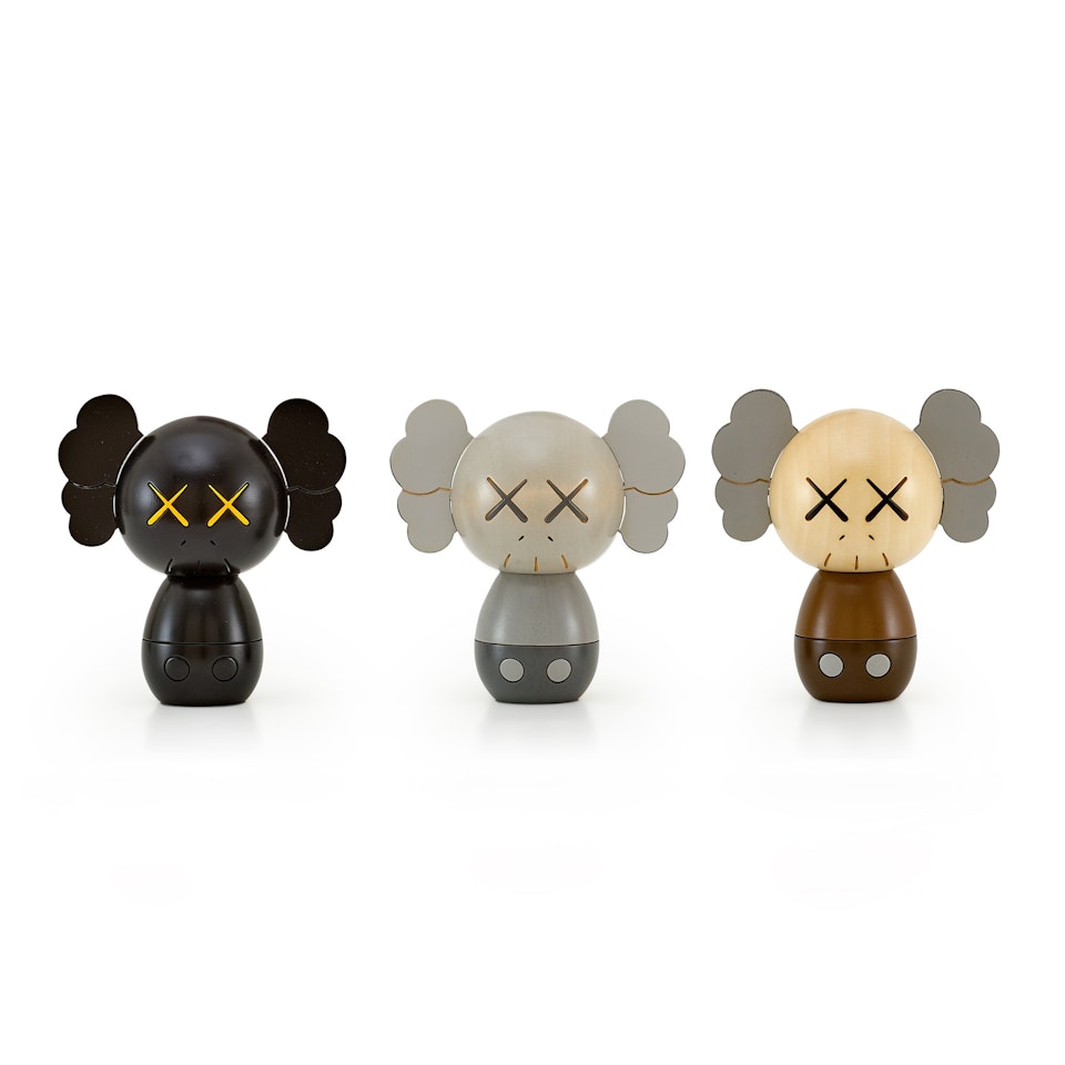 Holiday Japan Kokeshi Doll (Set of Three) | 日本假期木芥子（一組三件） by Kaws