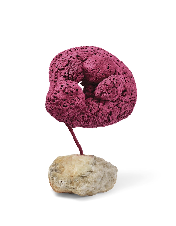 Sculpture éponge rose sans titre, (SE 207) by Yves Klein