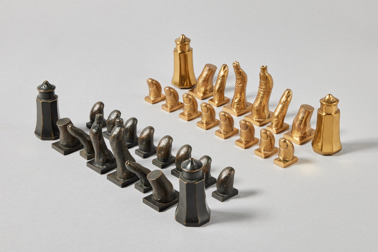 Échecs (Hommage à Marcel Duchamp) by Salvador Dali