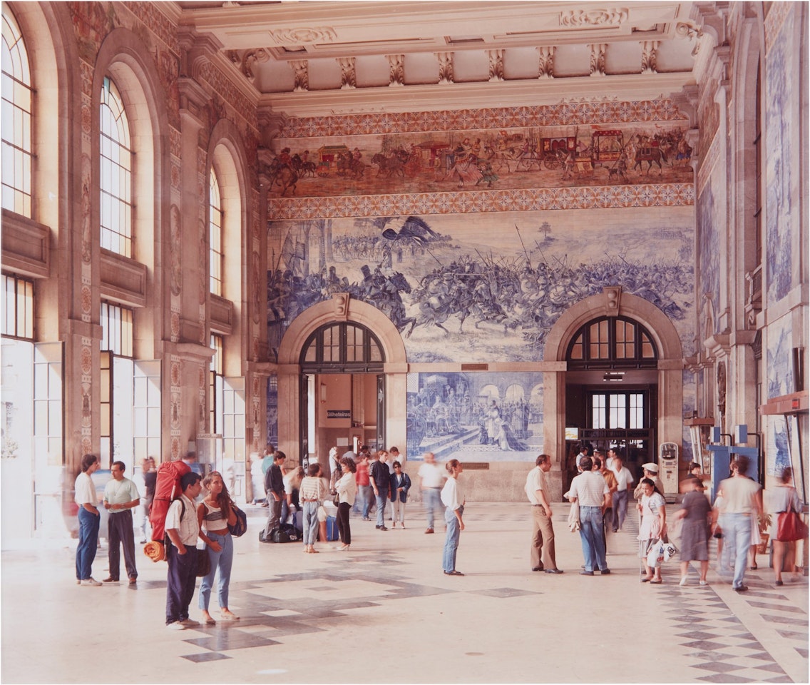 Porto Bahnhof by Andreas Gursky