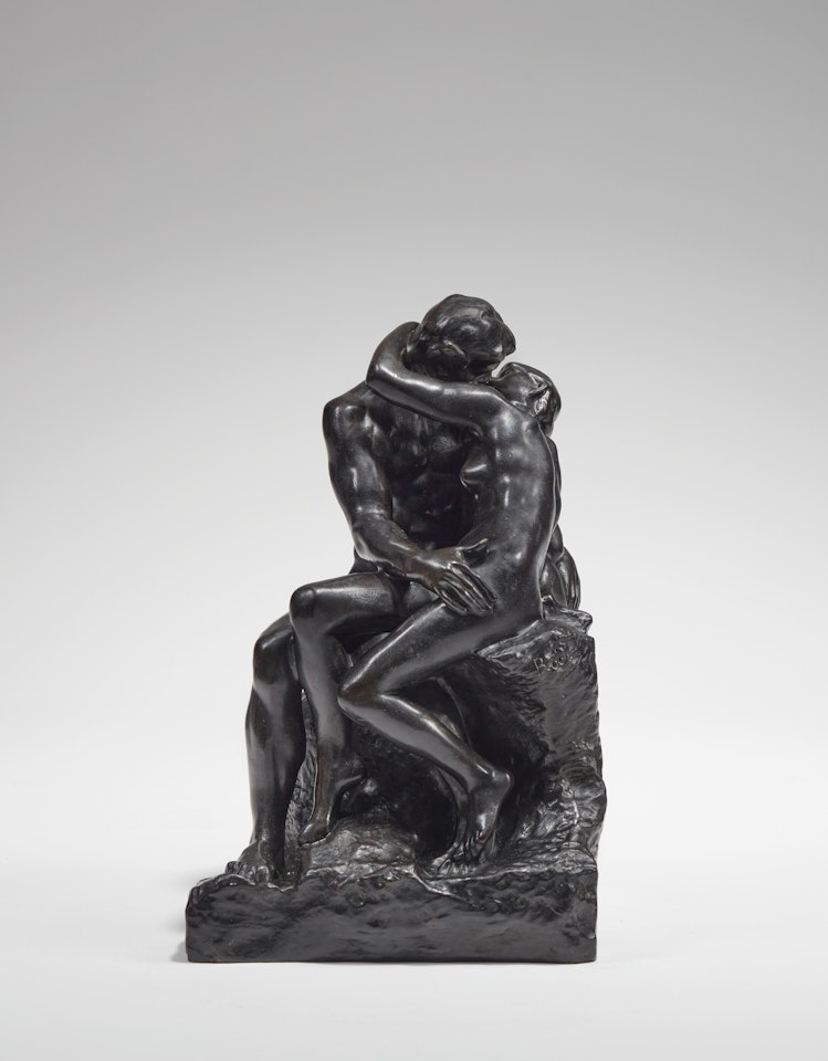 Le baiser, 4ème réduction dit aussi petit modèle by Auguste Rodin