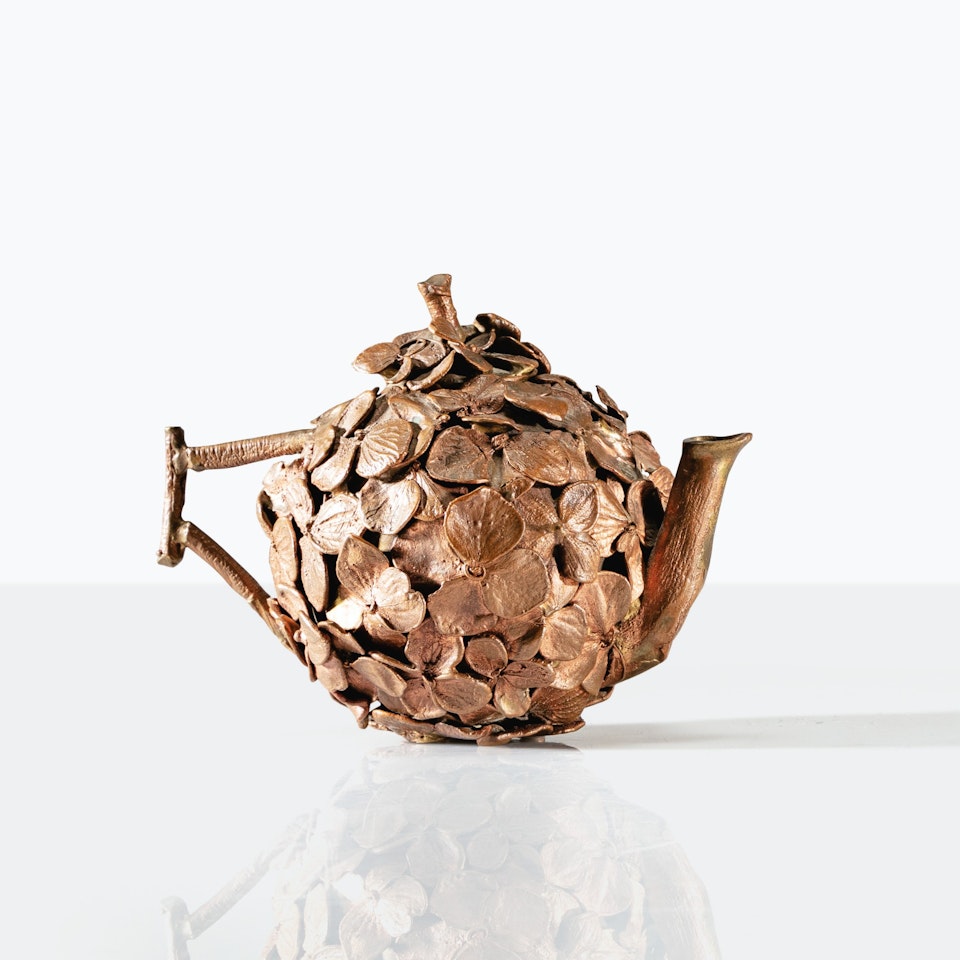Théière Hortensia, pièce unique by Claude Lalanne