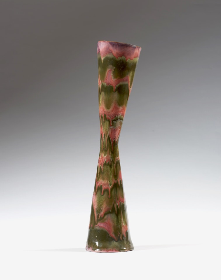 Vaso clessidra by Fausto Melotti