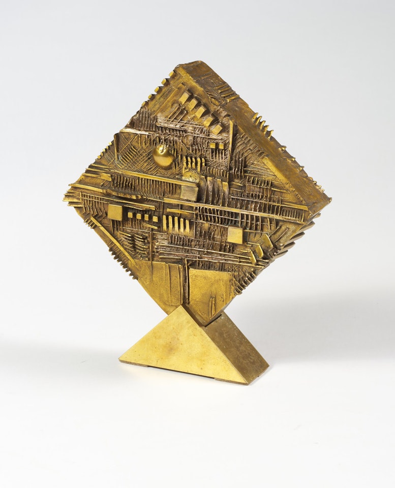 Romboide n. 2 by Arnaldo Pomodoro