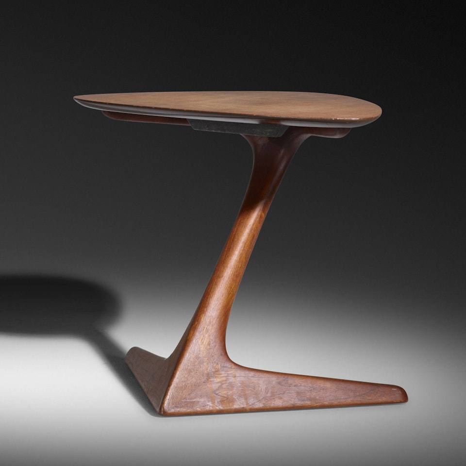 Cantilevered occasional table, model 578 by Vladimir Kagan