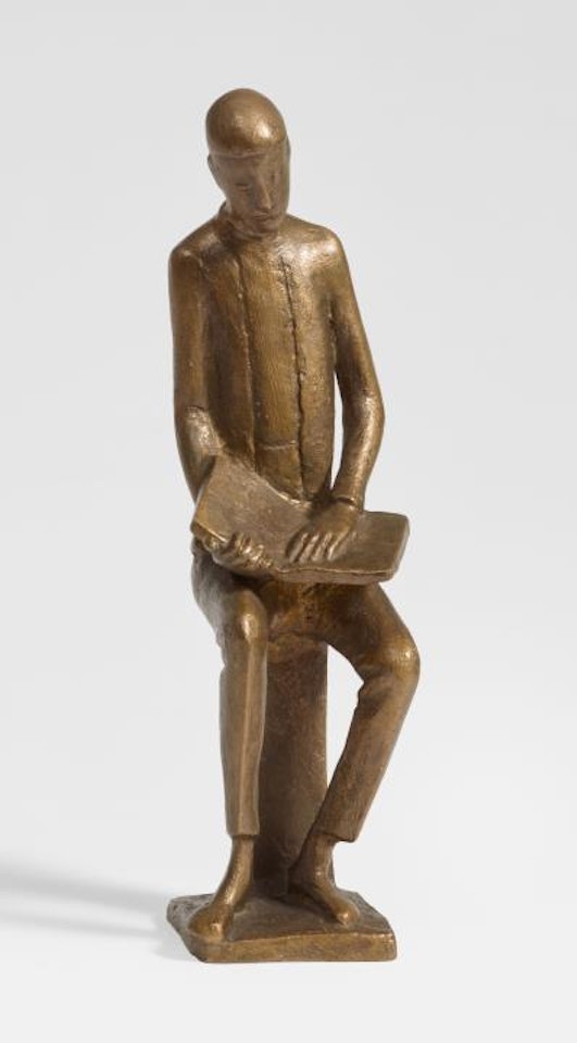 Sitzender Jüngling mit Buch by Gerhard Marcks
