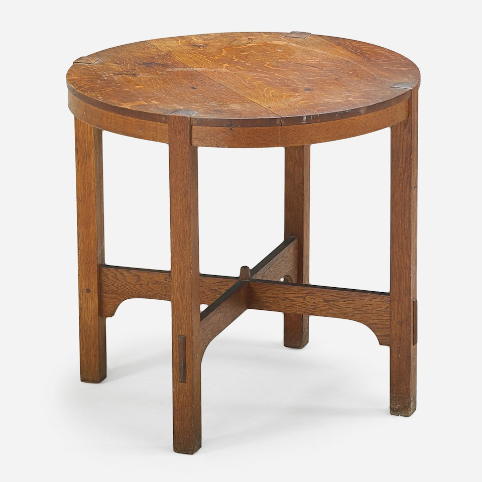 Lamp table ,
Circa
1907 by Gustav Stickley