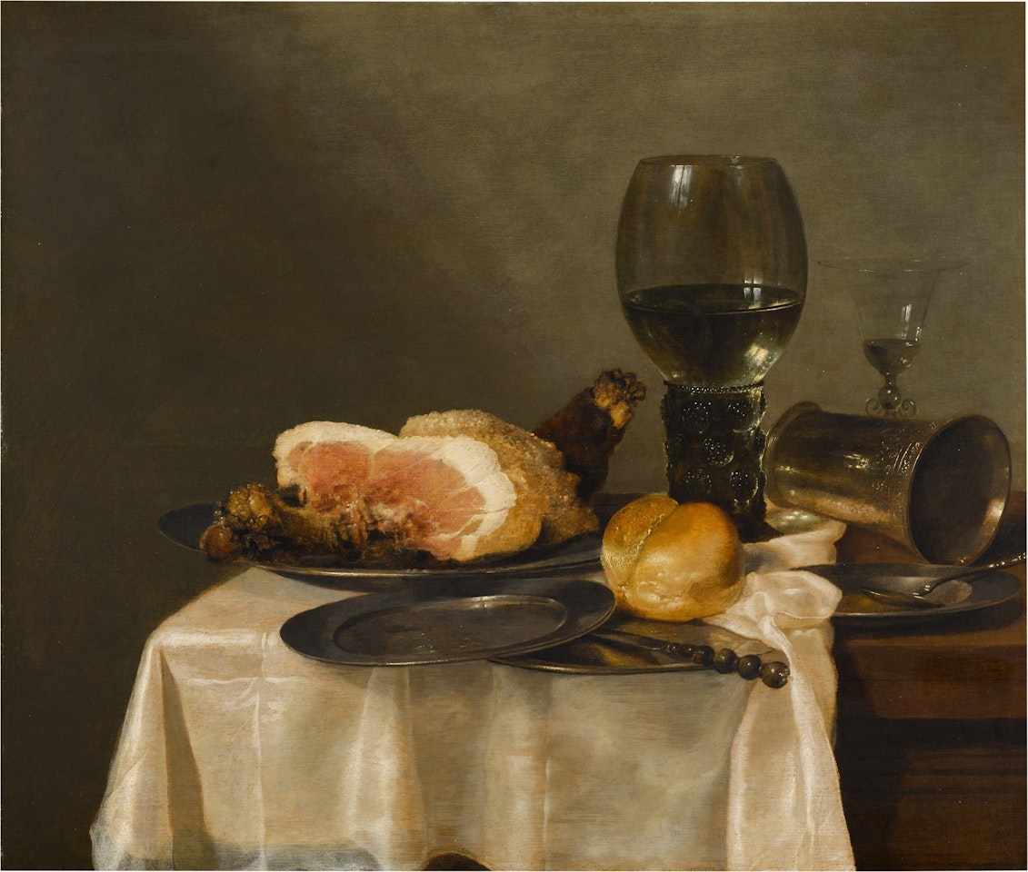 Still life with a glass roemer, façon-de-venise wineglass, silver cup, half-cut ham and bread roll with pewter plates, all on a draped table by Willem Claesz Heda