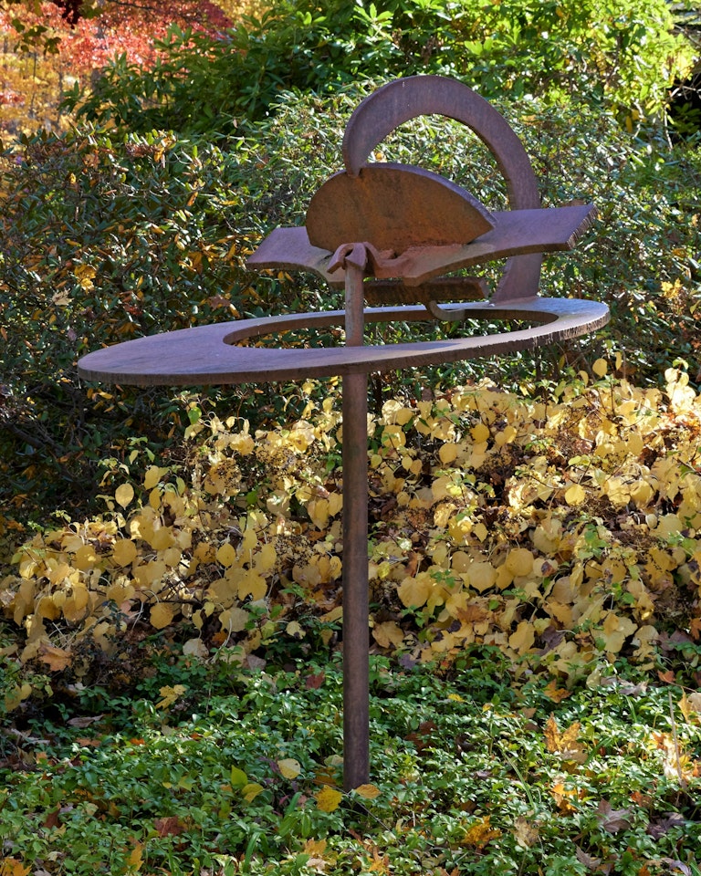 Han by Mark di Suvero