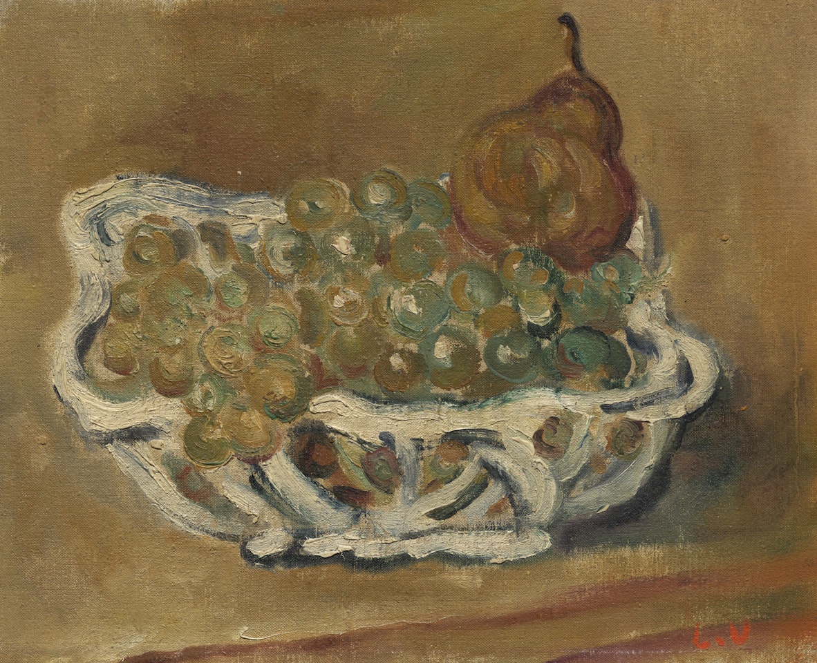 Corbeille en porcelaine aux raisins et à la poire by Louis Valtat