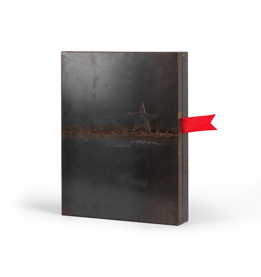 STARS IRON BOX by Various Artists
