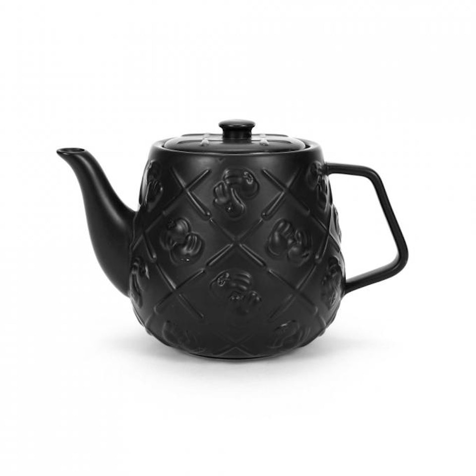 TEAPOT by Kaws