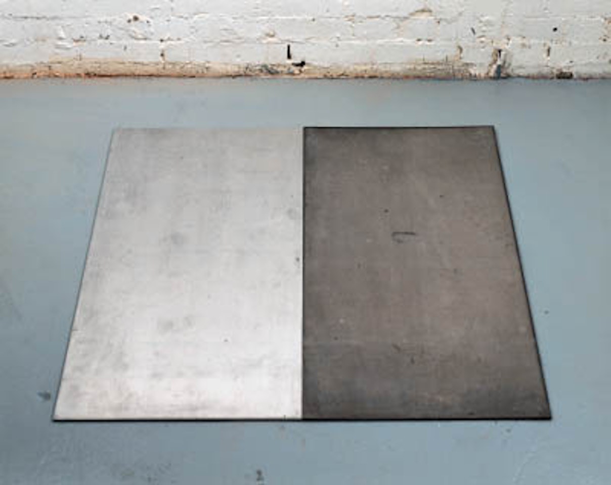 Magnesium-aluminium dipole by Carl Andre