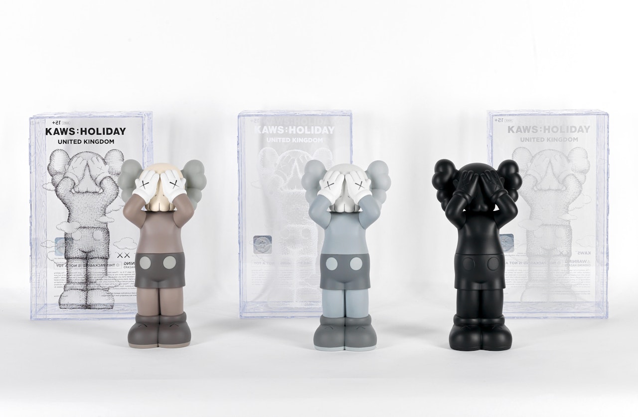 Holiday United Kingdom by Kaws