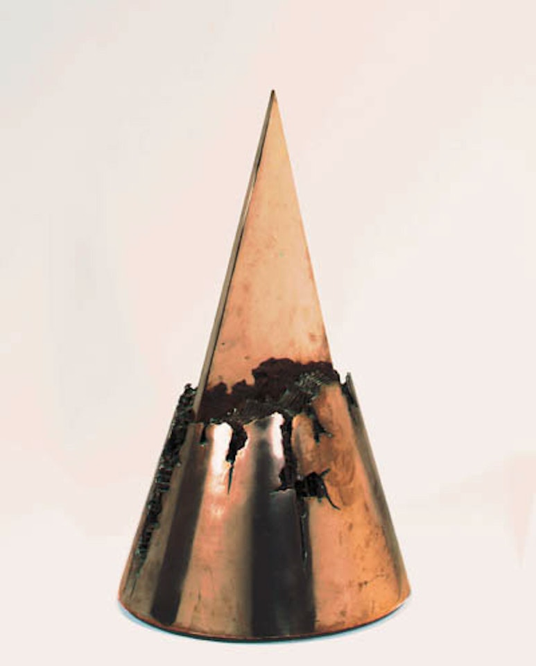 Cono tronco by Arnaldo Pomodoro
