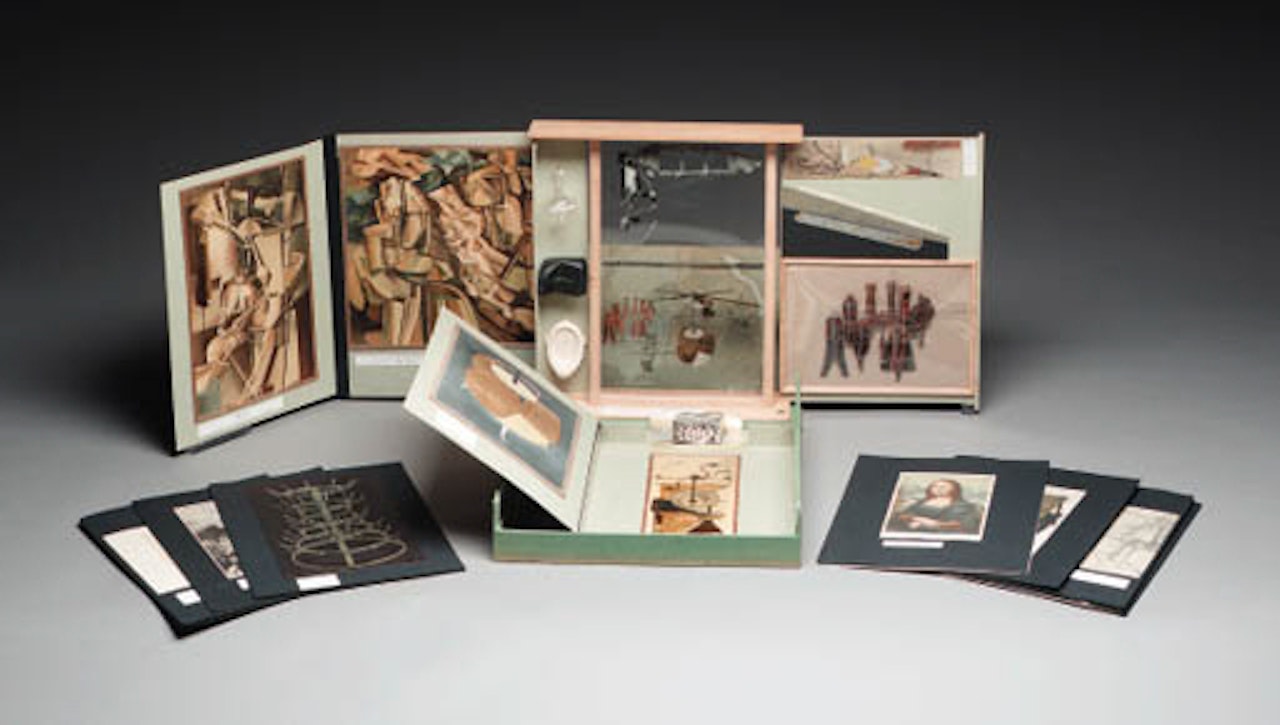 De ou par Marcel Duchamp ou Rose Selavy by Marcel Duchamp