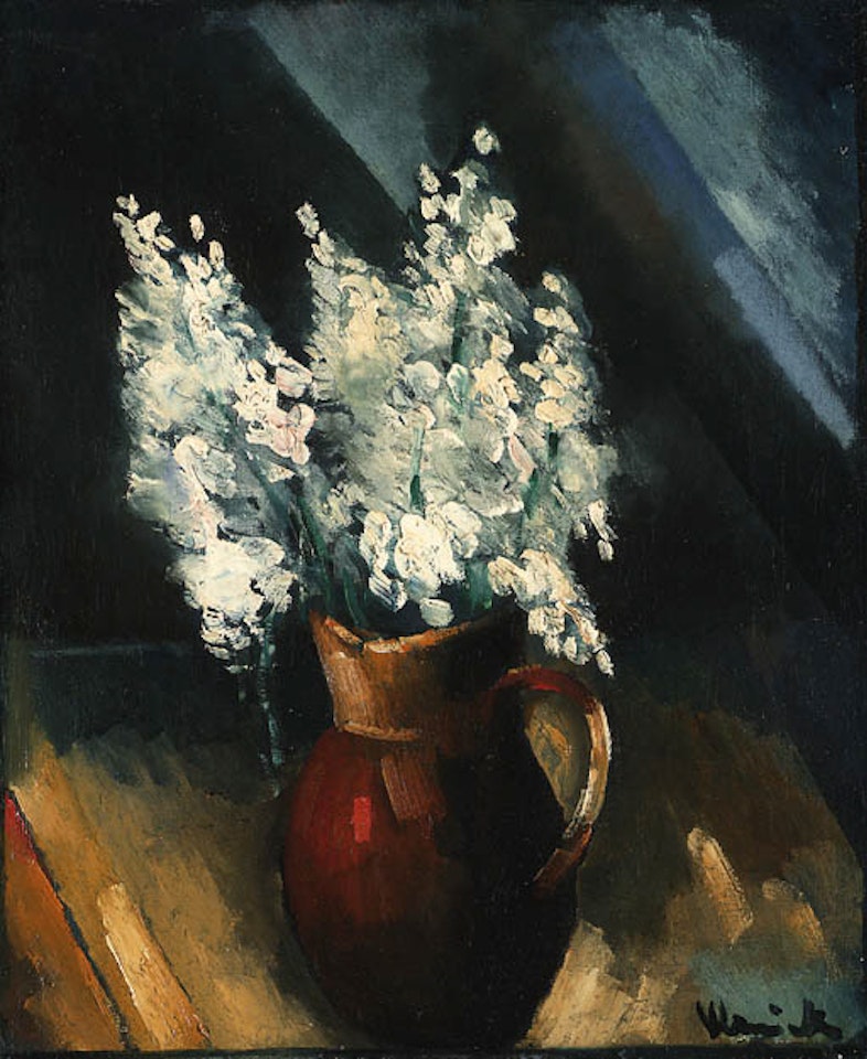 Fleurs blanches au pichet rouge by Maurice de Vlaminck