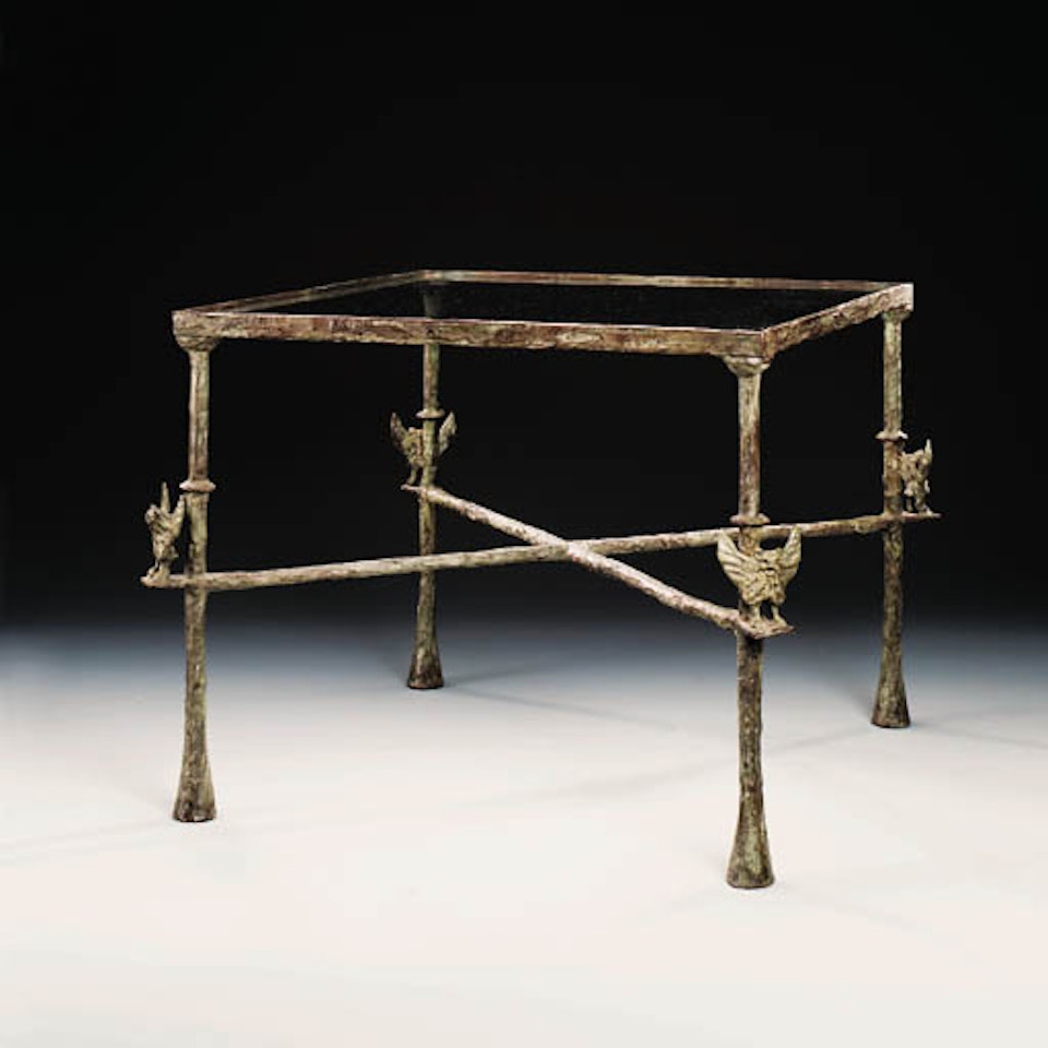 Table basse aux griffons by Diego Giacometti