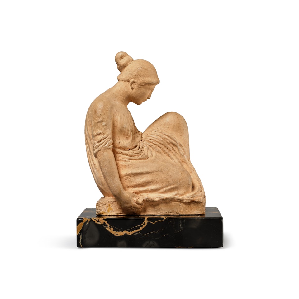 Jeune fille accroupie, vêtue by Aristide Maillol