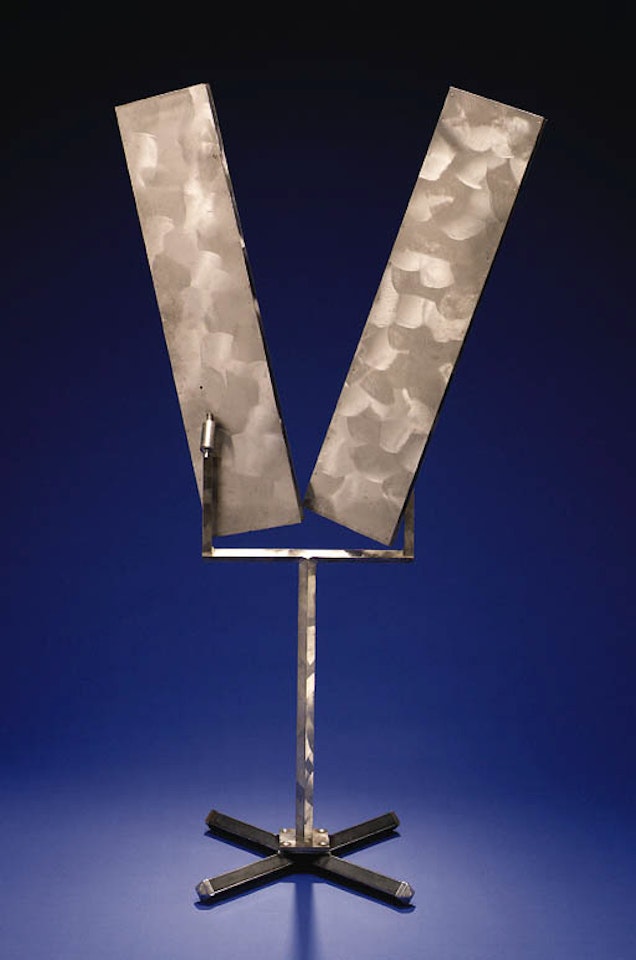 Two rectangles eccentric by George Rickey