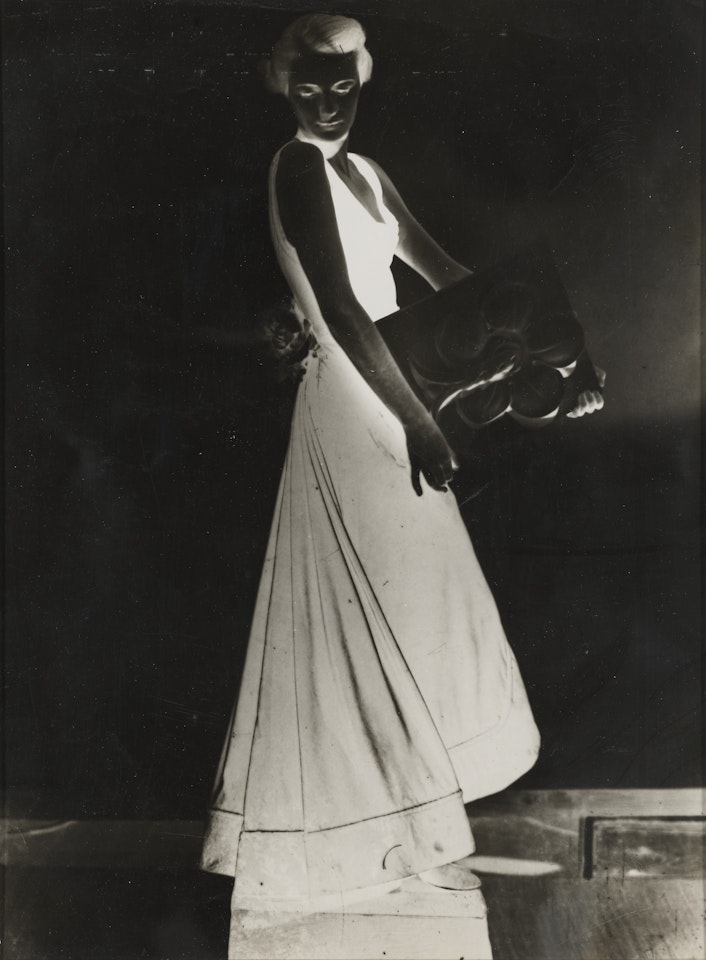 Sans titre (mode), vers 1935 by Dora Maar