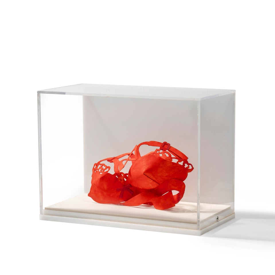 Tiny dropped bra by Tom Wesselmann