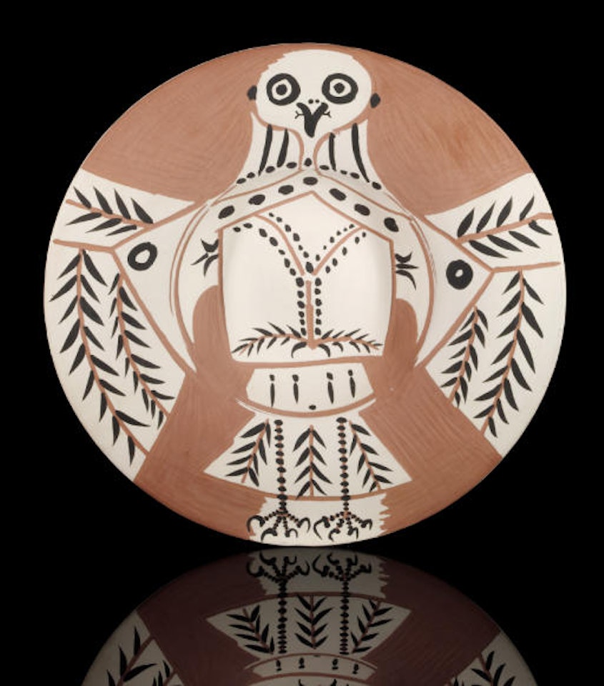 Hibou blanc sur fond rouge by Pablo Picasso