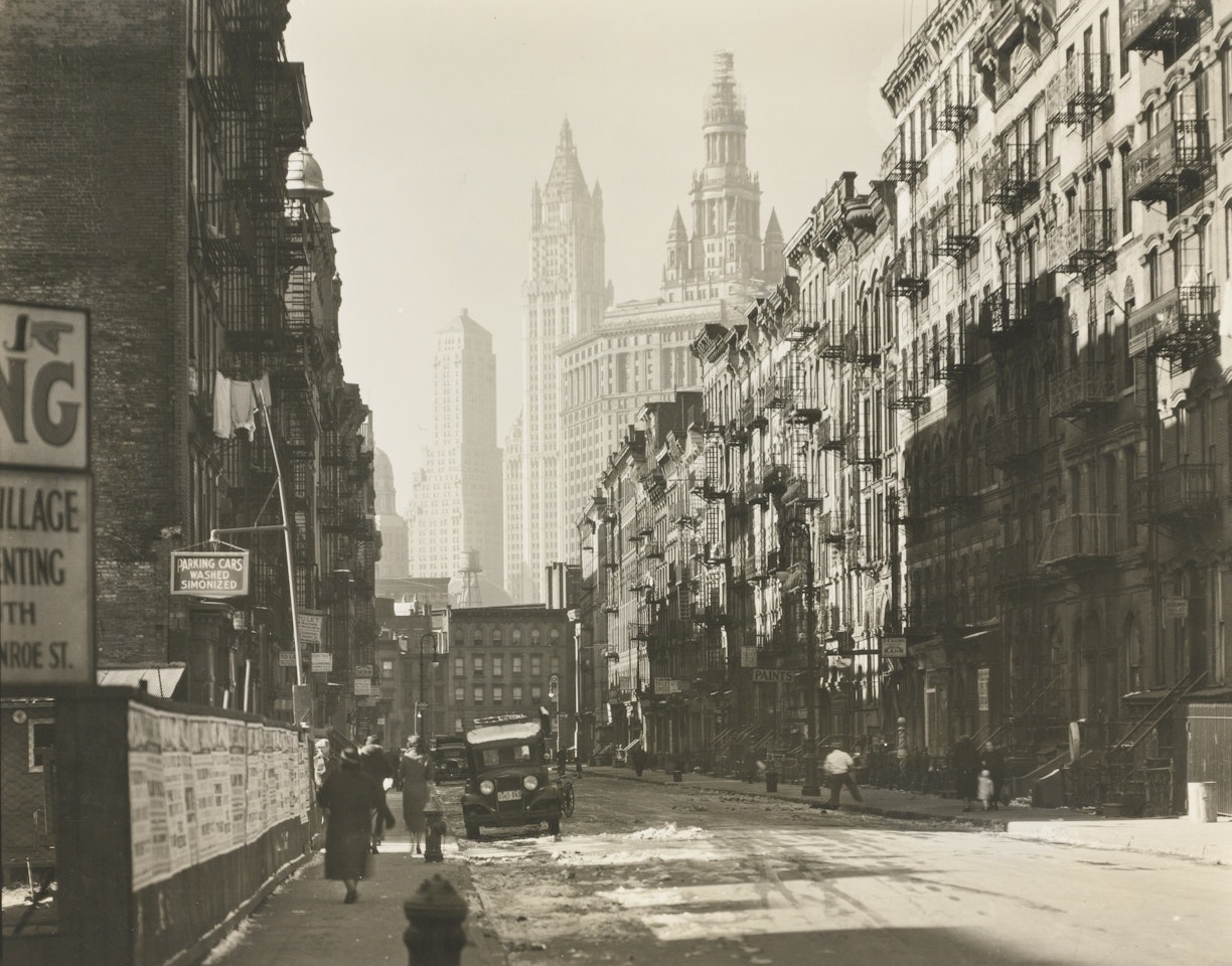 HENRY STREET' by Berenice Abbott