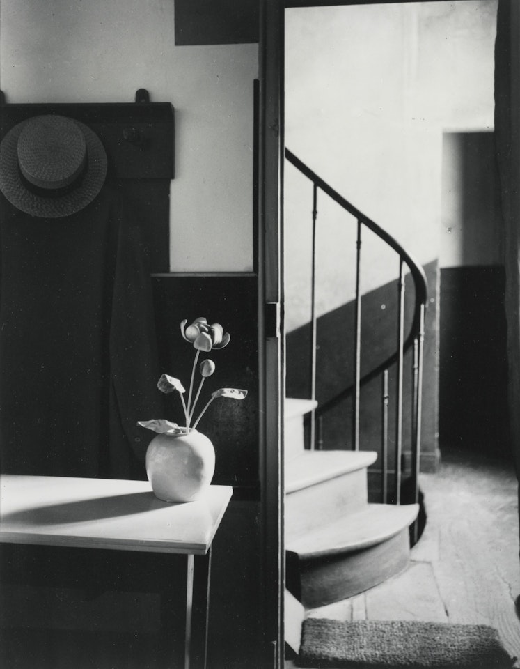 CHEZ MONDRIAN by André Kertész