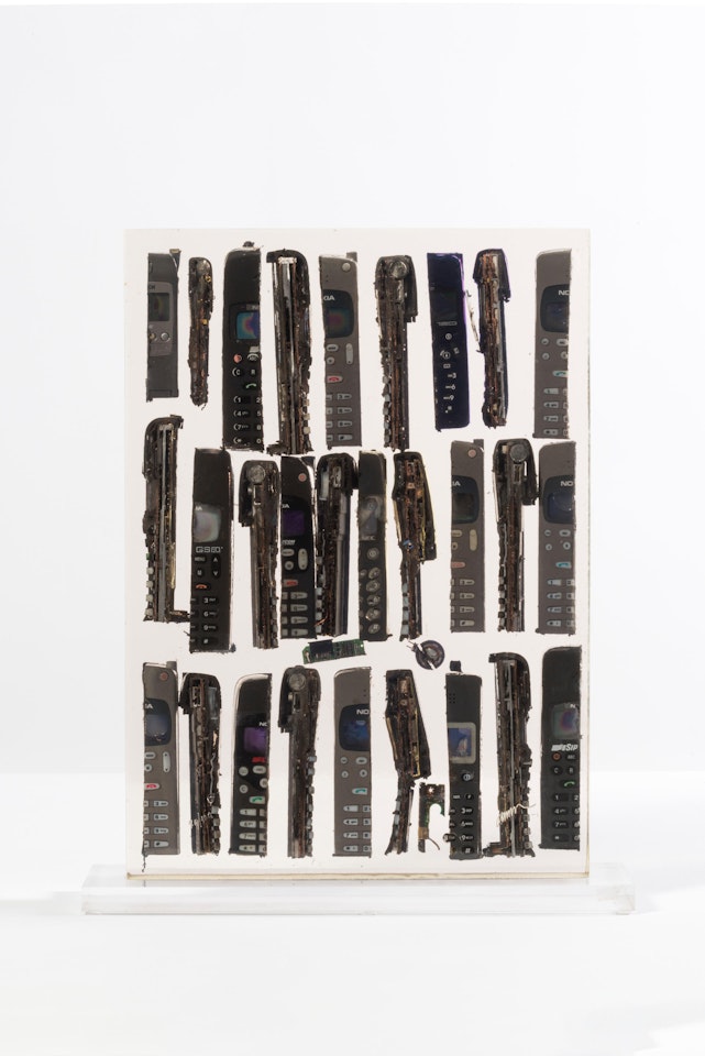 Accumulation de téléphone by Arman