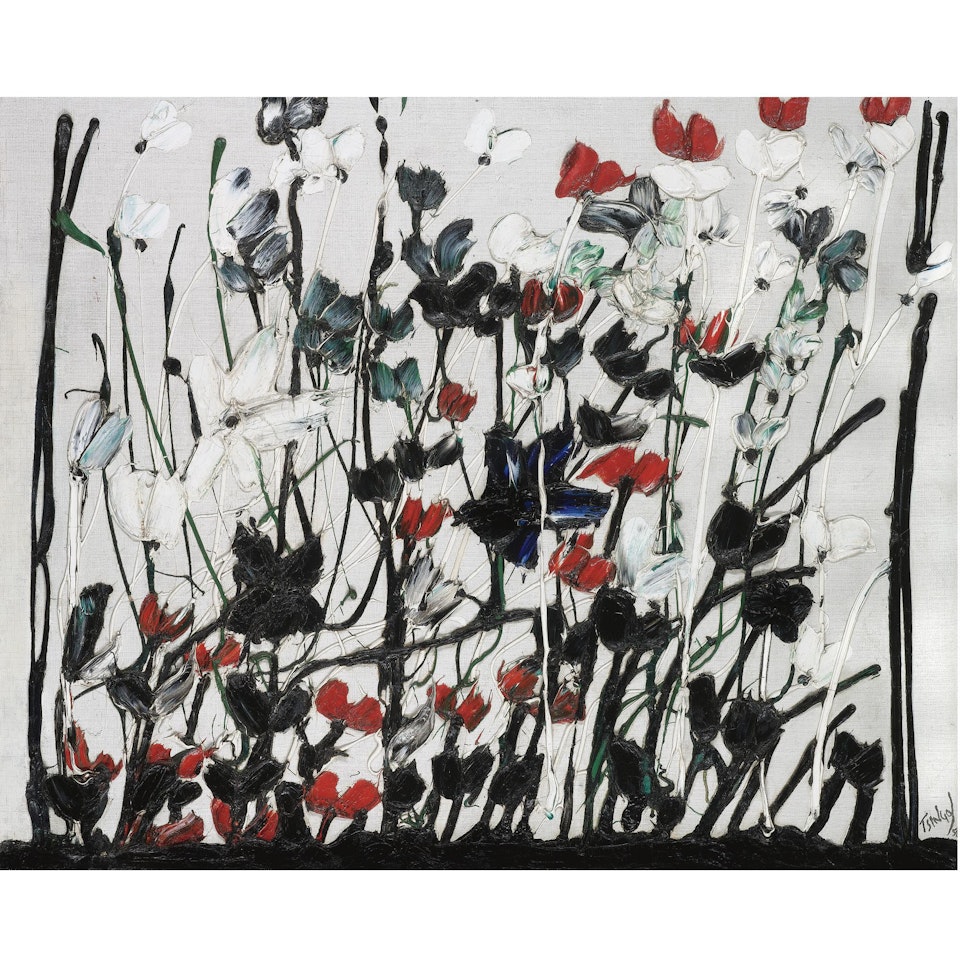 Flowers by Thanos Tsingos