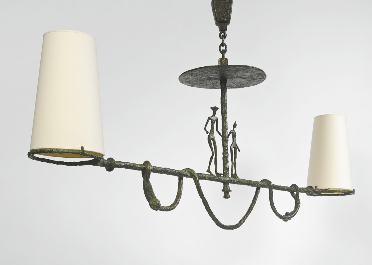 LUSTRE AUX COUPLE D'ÉQUILIBRISTES by Diego Giacometti