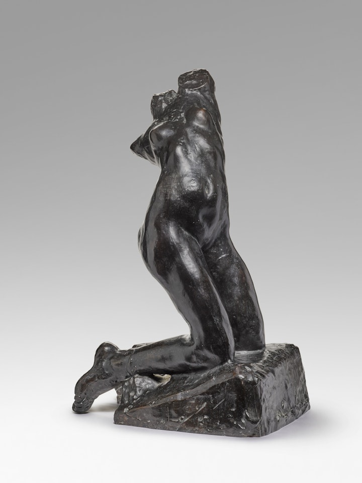 Nu féminin agenouillé en torsion by Auguste Rodin