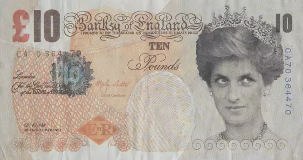 Di-faced tenner by Banksy