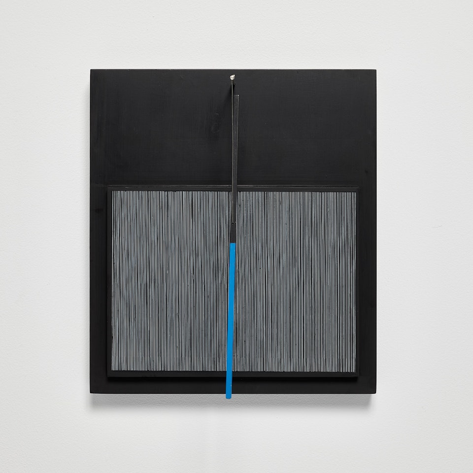Incliné bleu et noir (Inclined Blue and Black) by Jesus Rafael Soto