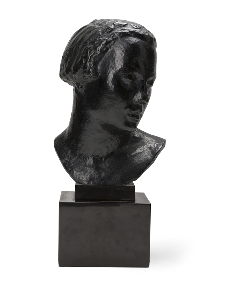 Bust of a woman by Robert Wlerick