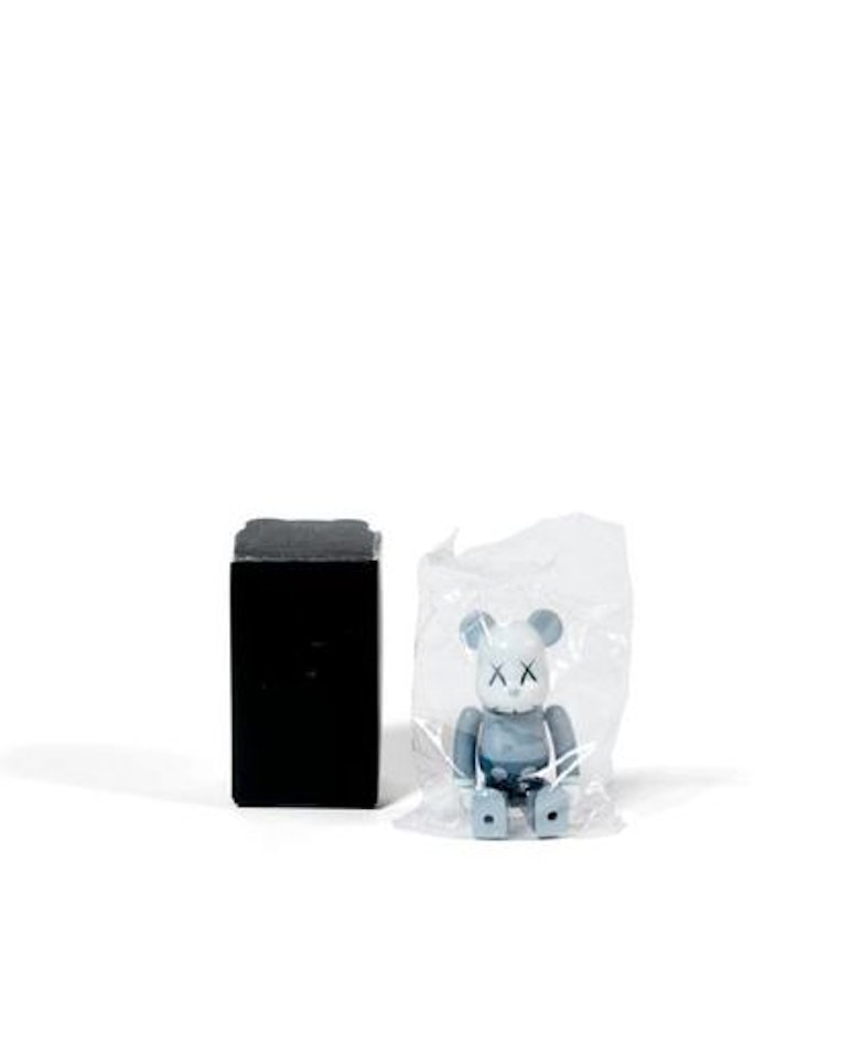 BEARBRICK COMPANION 100 %
(Grey / Blue) by Kaws