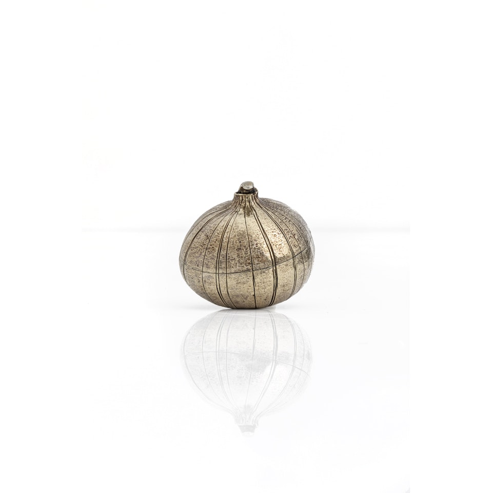 Montre sculpture oignon by Claude Lalanne