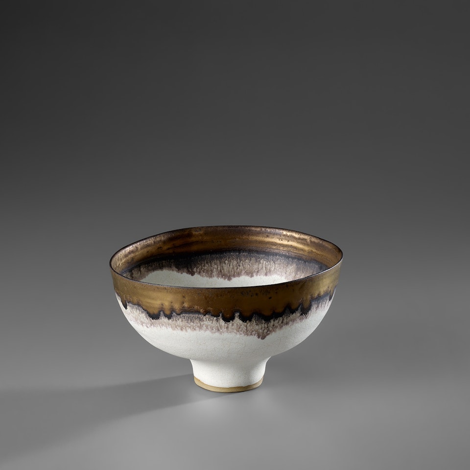 Footed bowl by Lucie Rie