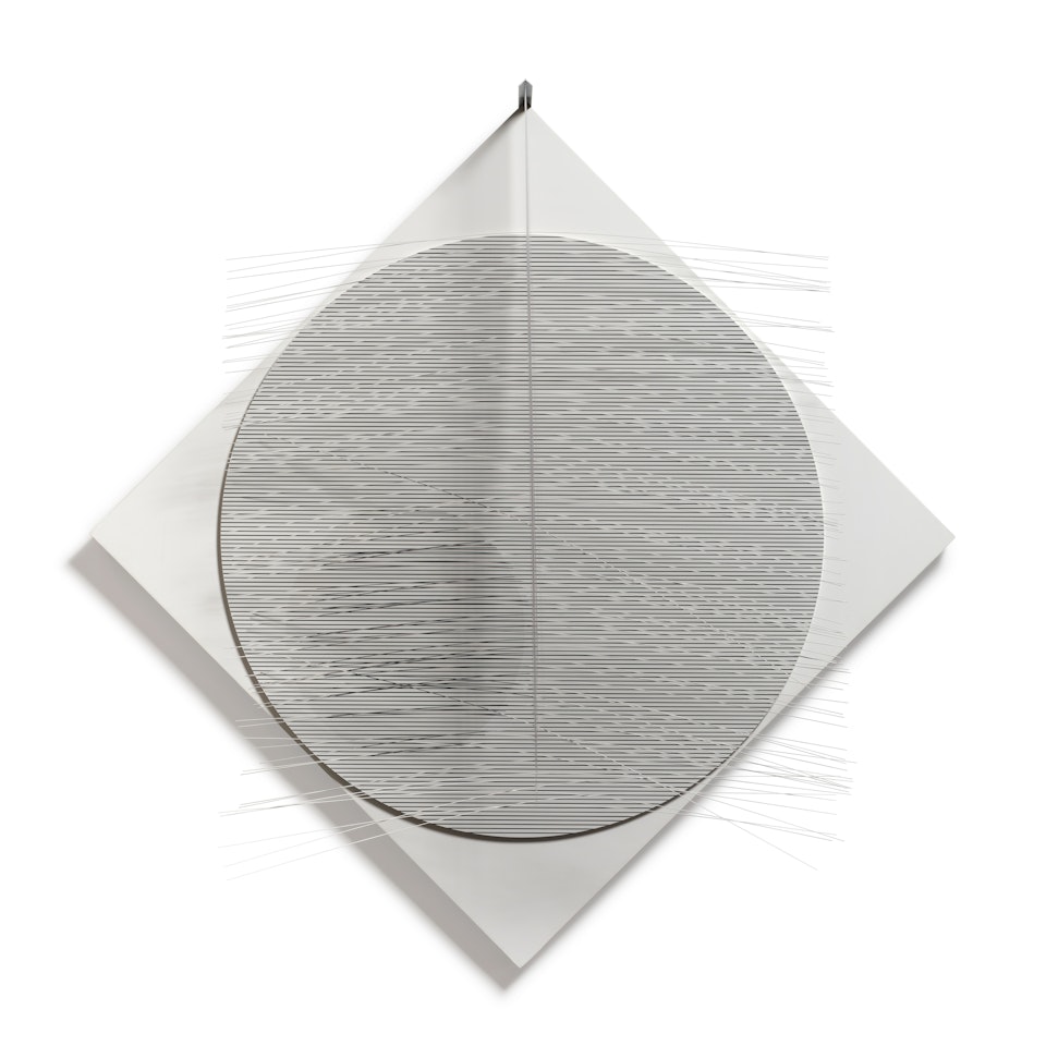Círculo virtual blanco con gris by Jesus Rafael Soto
