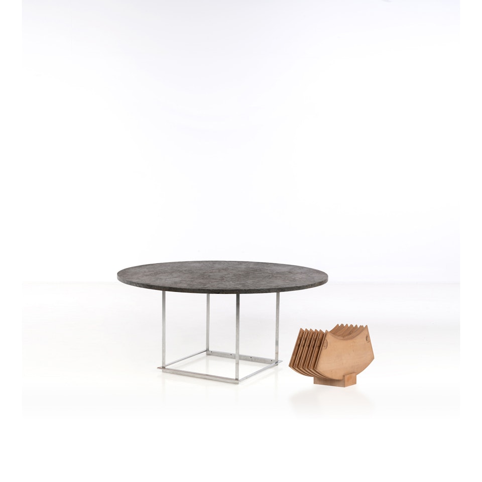 Model PK54; Extendable dining room table by Poul Kjaerholm