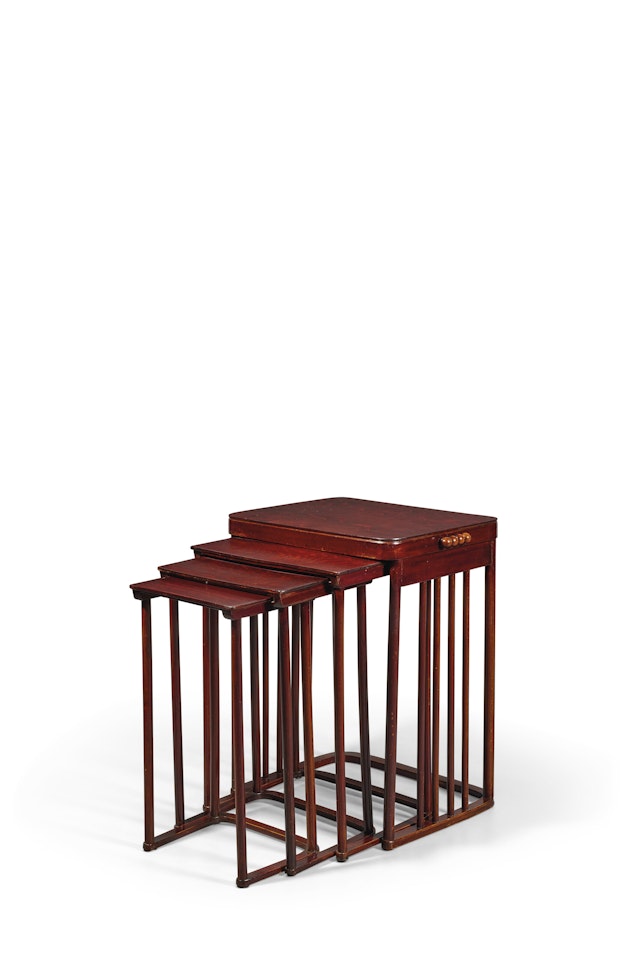 Ensemble de quatre tables gigognes 'N. 986', le modèle créé vers 1905, édition Jacob & Josef Kohn by Josef Hoffmann