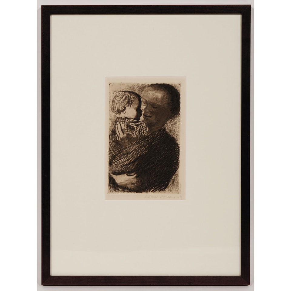 MUTTER MIT KIND AUF DEM ARM (K. 110; KN. 114) by Kathe Kollwitz