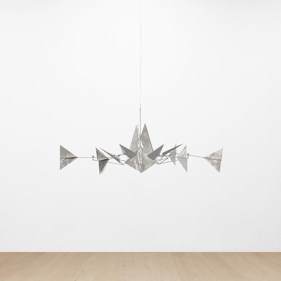 Etoile X by George Rickey
