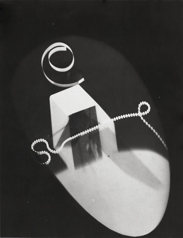 Pensée d"une femme by Man Ray