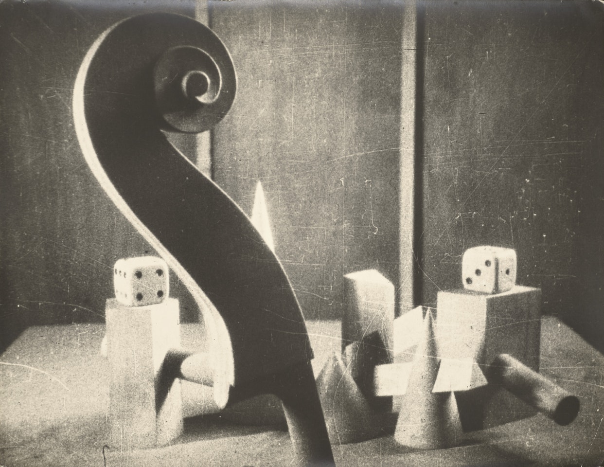 Extrait du film "Emak Bakia" by Man Ray