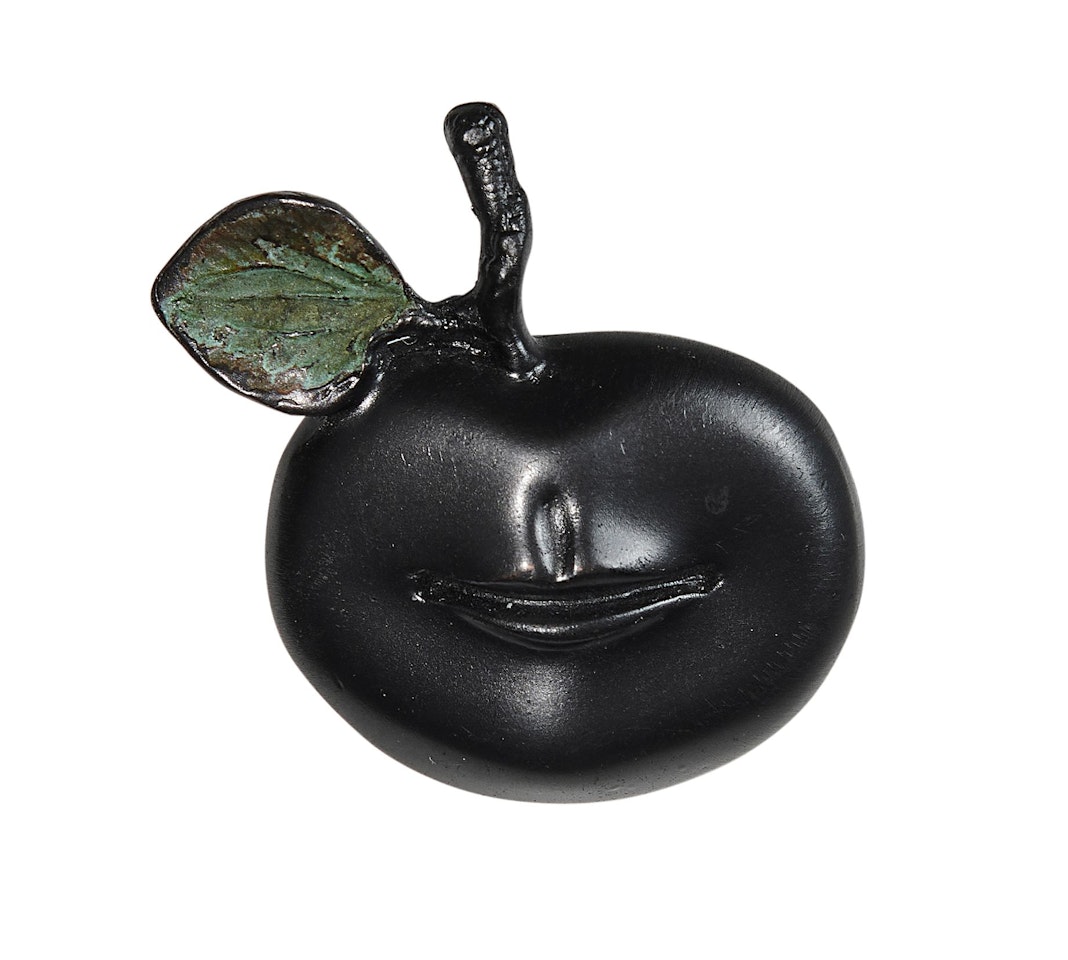 Broche "Pomme bouche" by Claude Lalanne