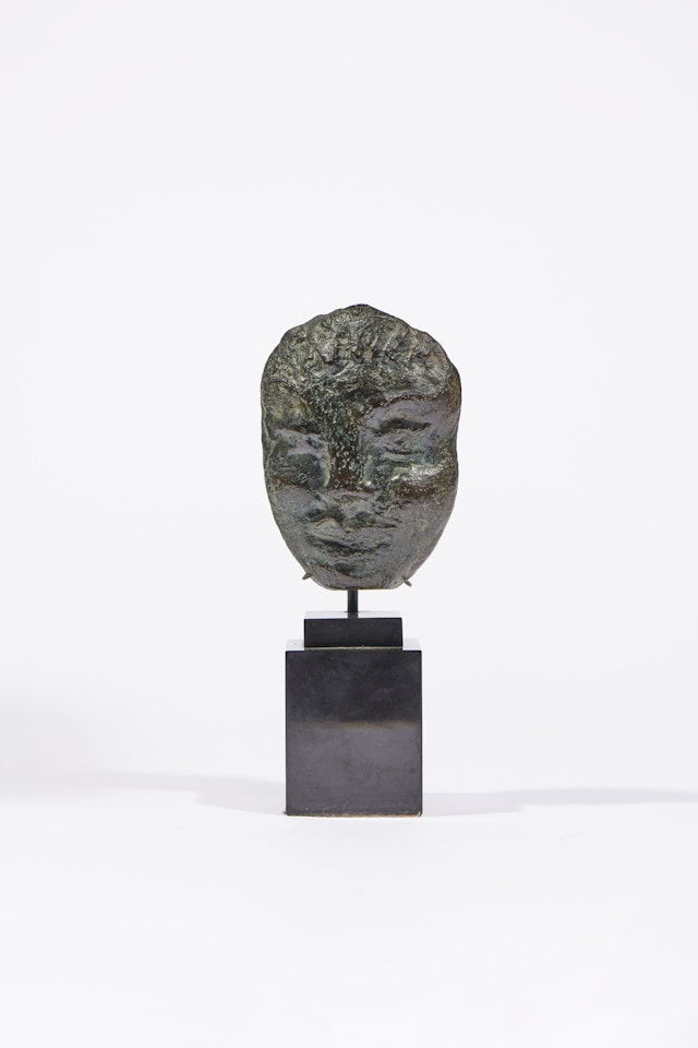 Petit masque by Jean Fautrier